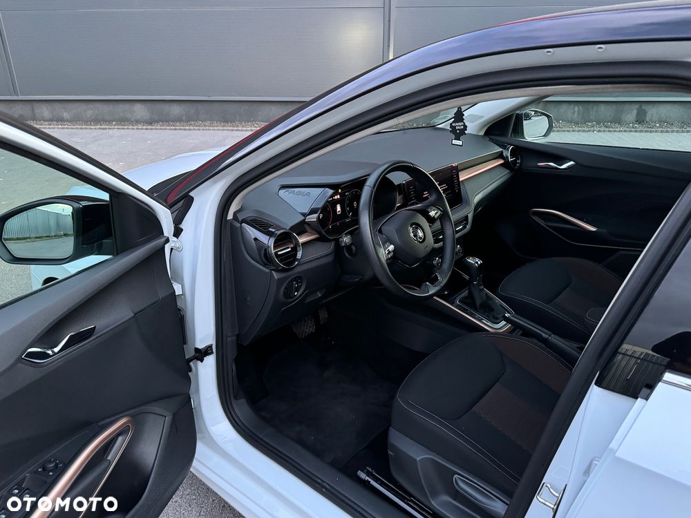 Skoda Fabia 1.0 TSI Monte Carlo DSG - 5