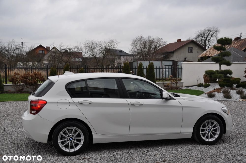 BMW Seria 1 118i - 4