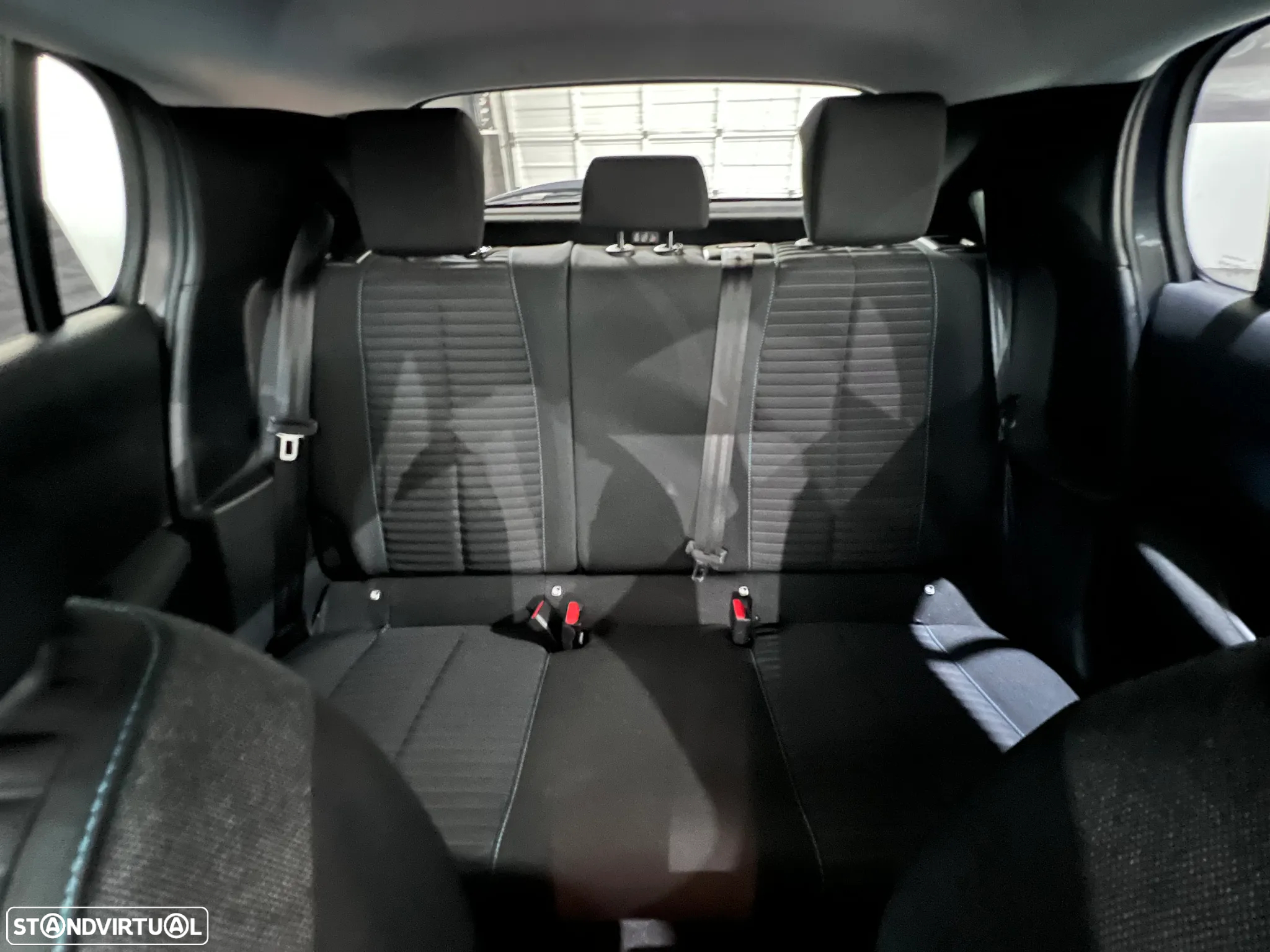Peugeot e-208 50 kWh Style - 6
