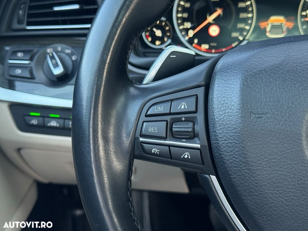 BMW Seria 5 525d Aut. - 16