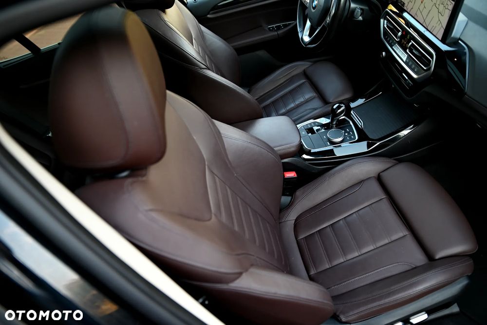 BMW X3 sDrive18d Luxury Line - 27