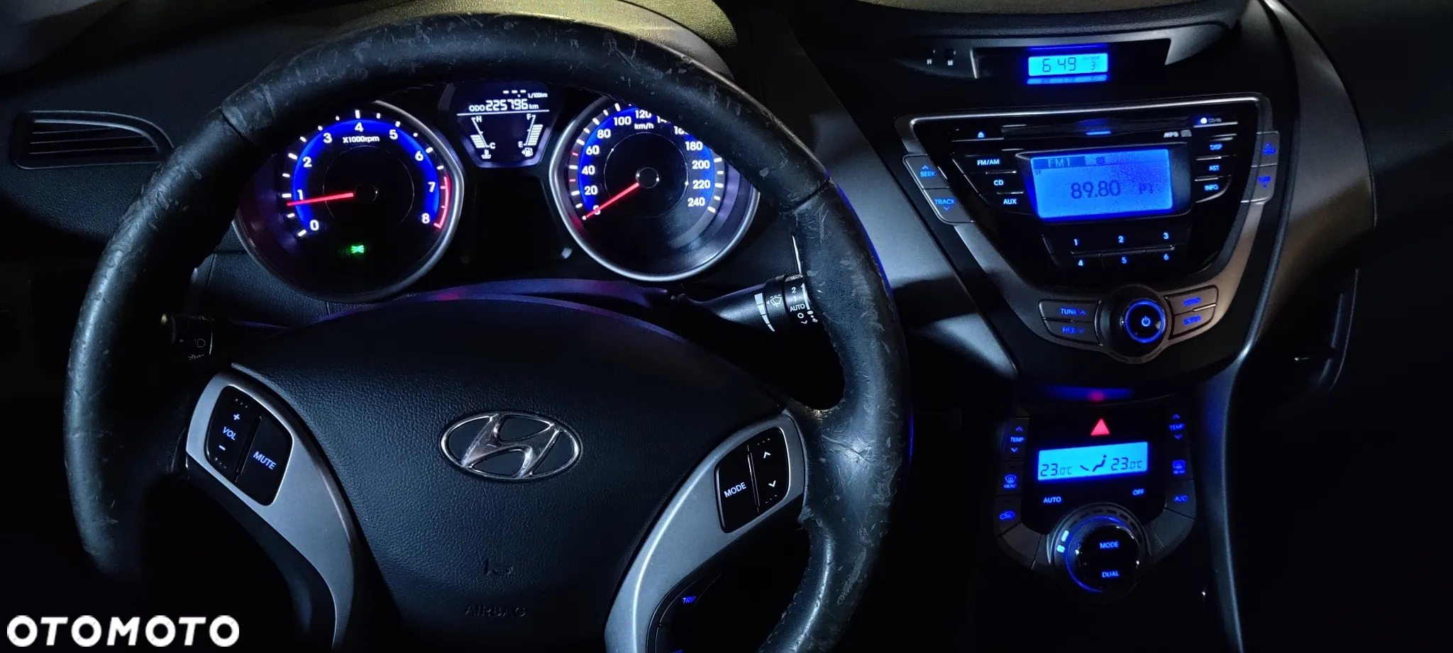 Hyundai Elantra 1.6 Comfort - 23