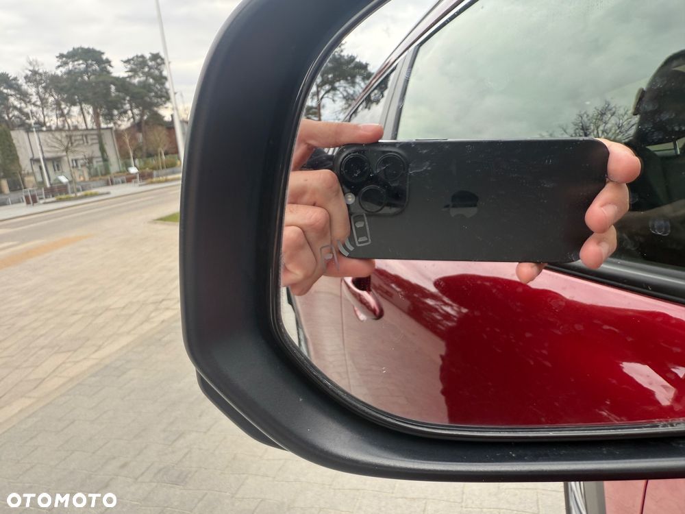 Toyota Corolla Cross 2.0 Hybrid Executive AWD - 31