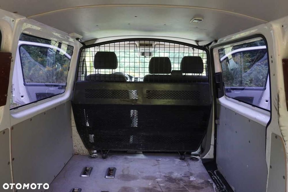 Volkswagen T5 - 13