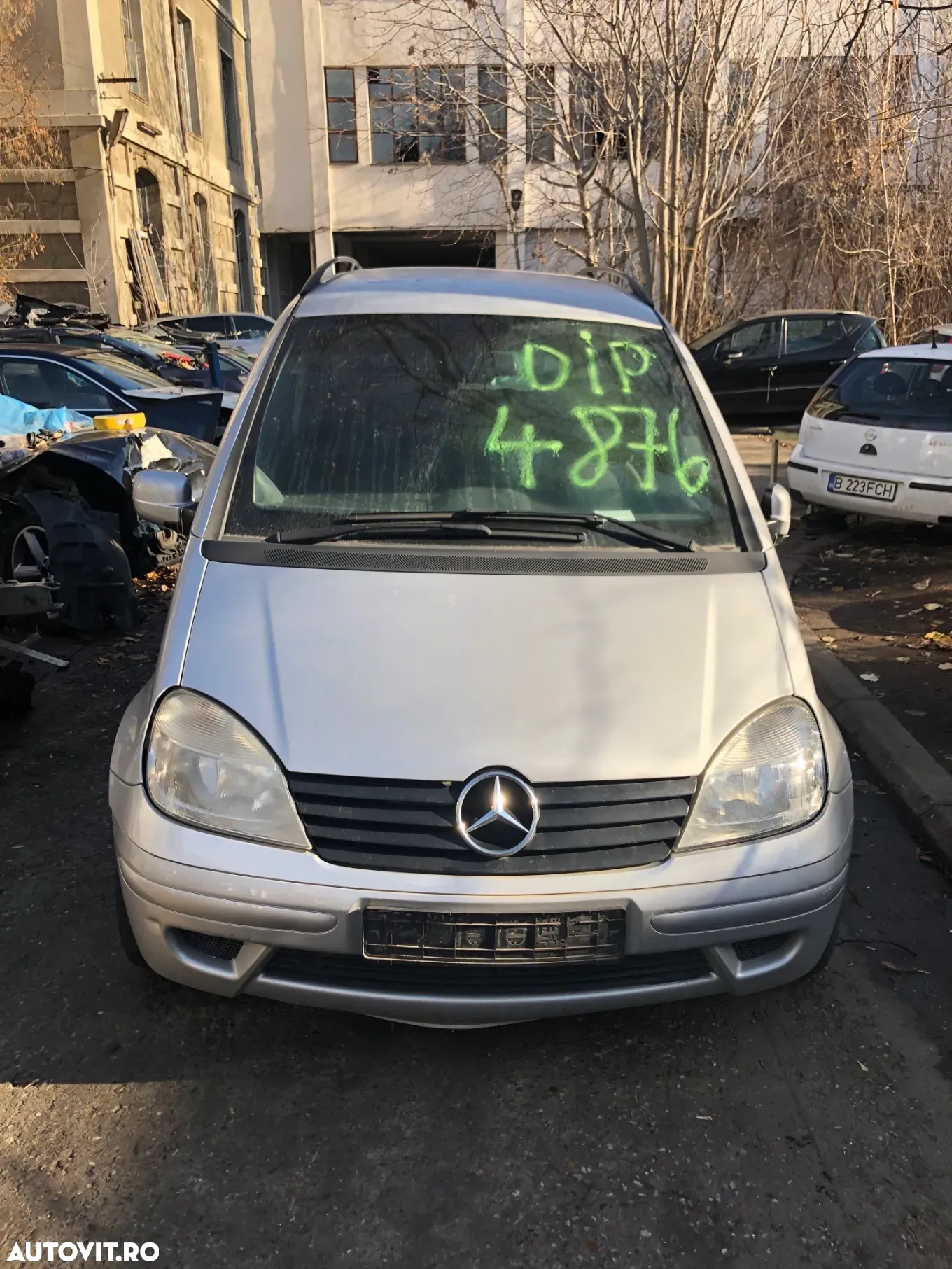 Bara fata Mercedes Benz Vaneo 2004 gri argintiu - 2