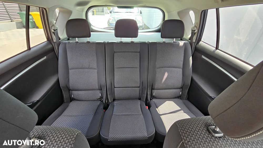 Toyota Verso 1.8 Valvematic Luna - 24