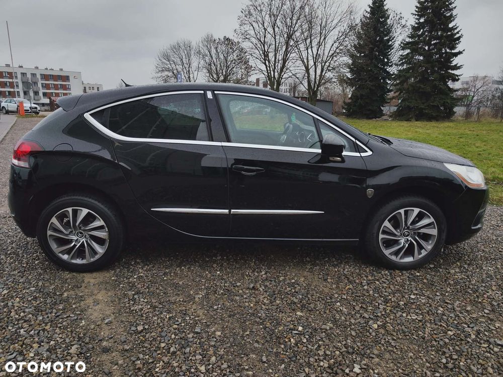 Citroën DS4 HDi 110 Chic - 11