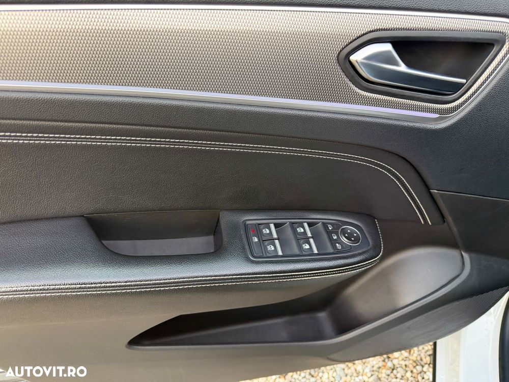 Renault Arkana E-TECH RS Line - 24