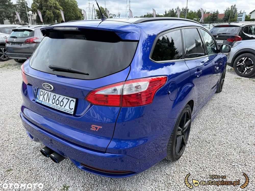 Ford Focus ST - 6