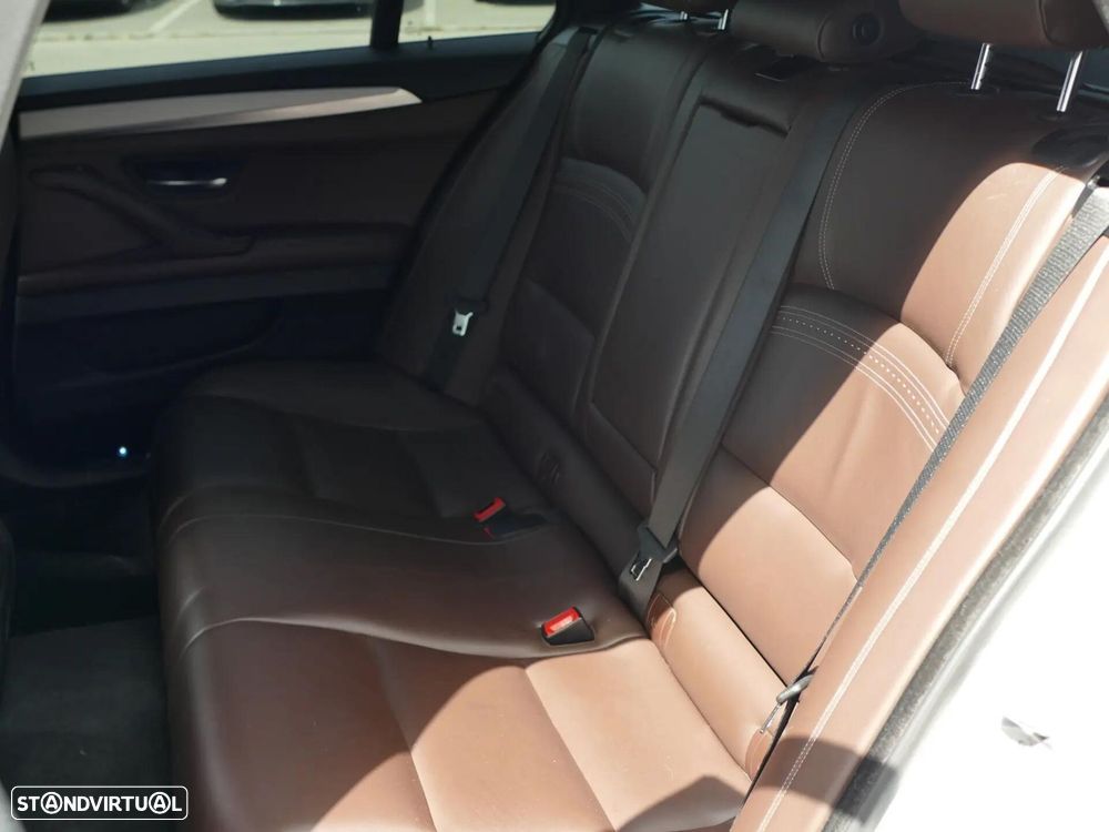 BMW 520 d Pack M Auto - 38