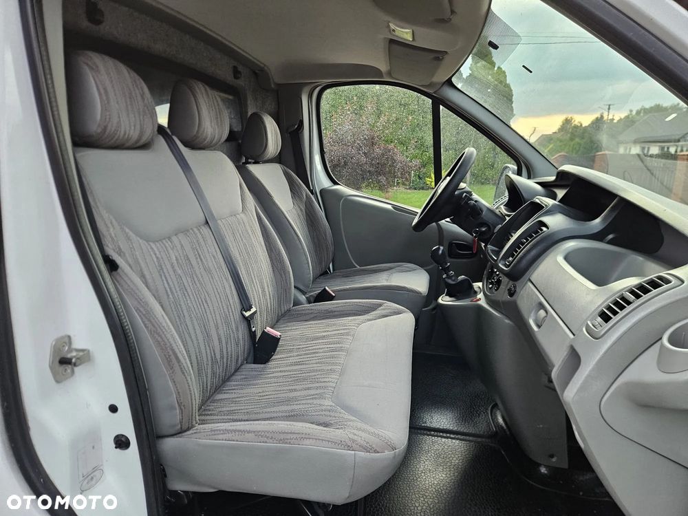 Renault Trafic - 15