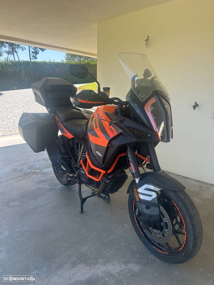 KTM 1390 Super Adventure S - 2