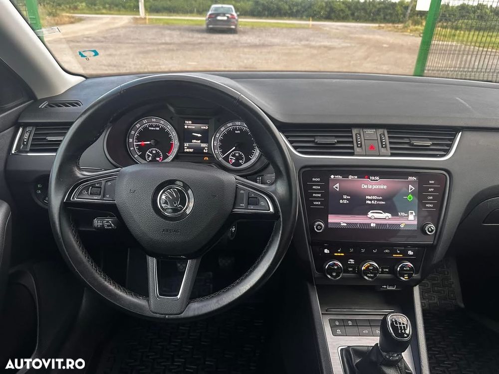 Skoda Octavia 2.0 TDI Soleil - 8