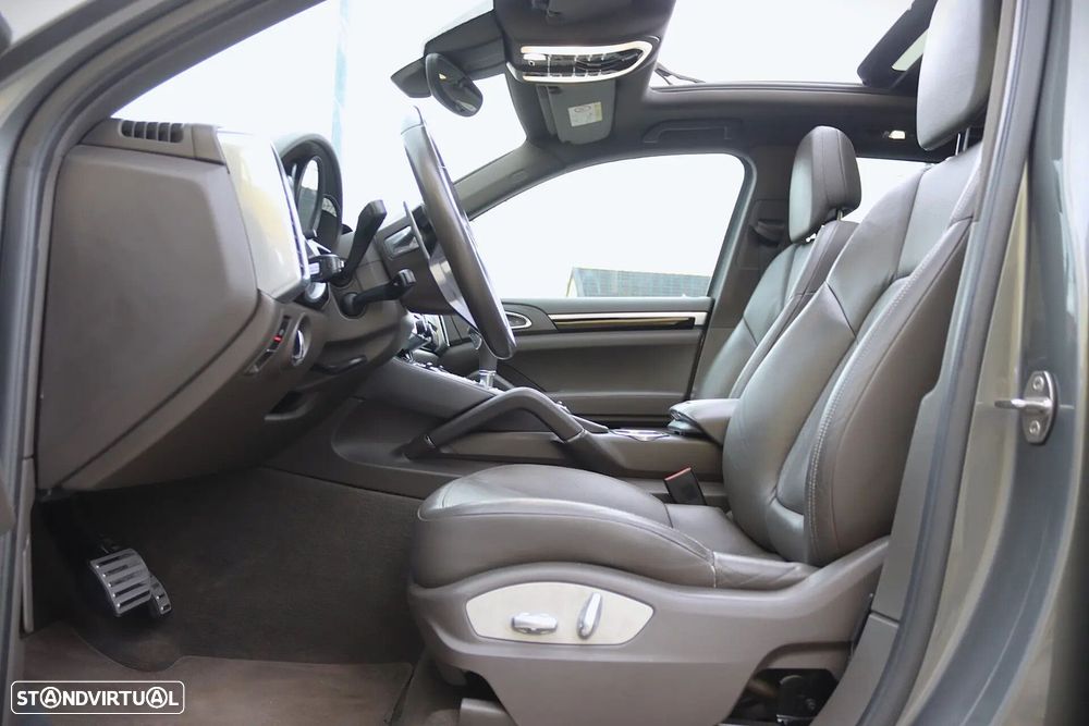 Porsche Cayenne S E-Hybrid - 20