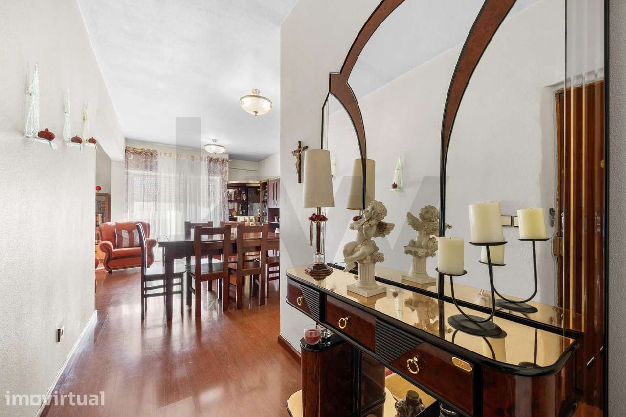 Vende T3 de 110m2 com varanda no Centro da Moita - Grande imagem: 4/24