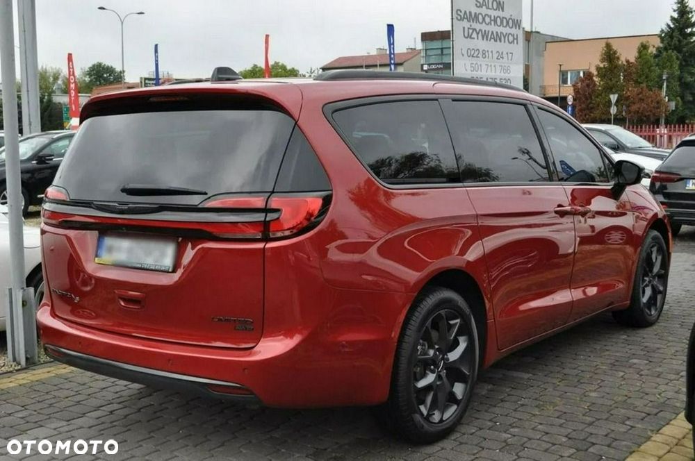 Chrysler Pacifica - 10