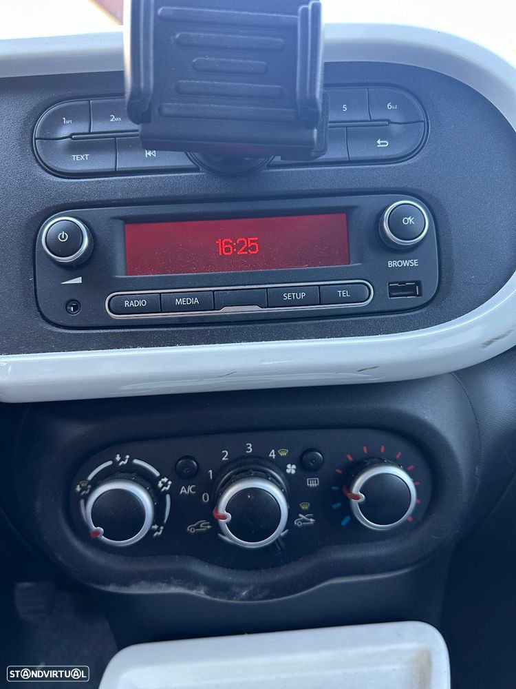 Renault Twingo SCe 70 LIMITED - 11