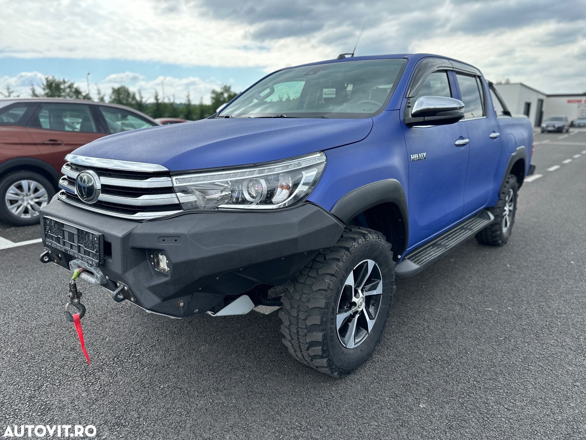 Toyota Hilux - 1