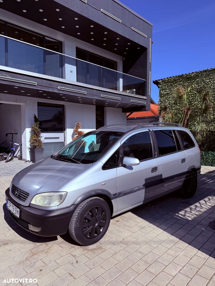 Opel Zafira 1.6 Cosmo - 2