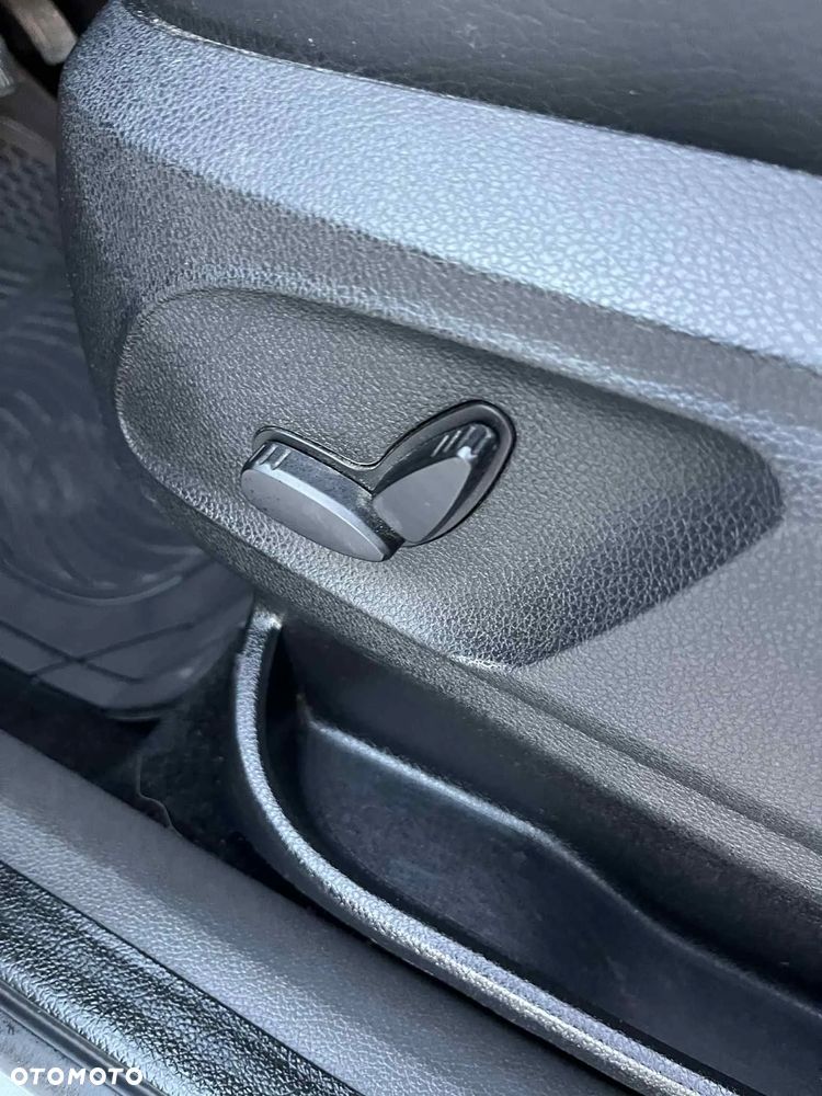 Ford Focus C-Max 1.8 TDCi Ghia - 30