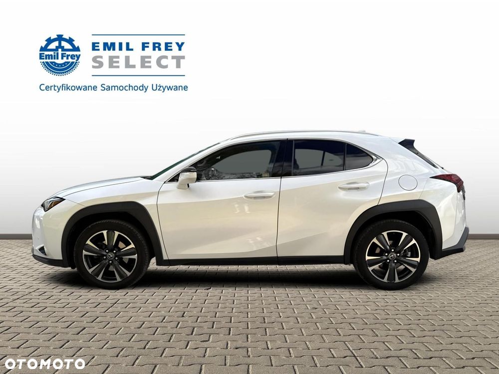 Lexus UX - 3