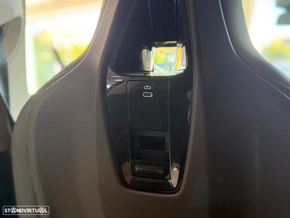 BMW iX xDrive 40 Pack Desportivo - 14