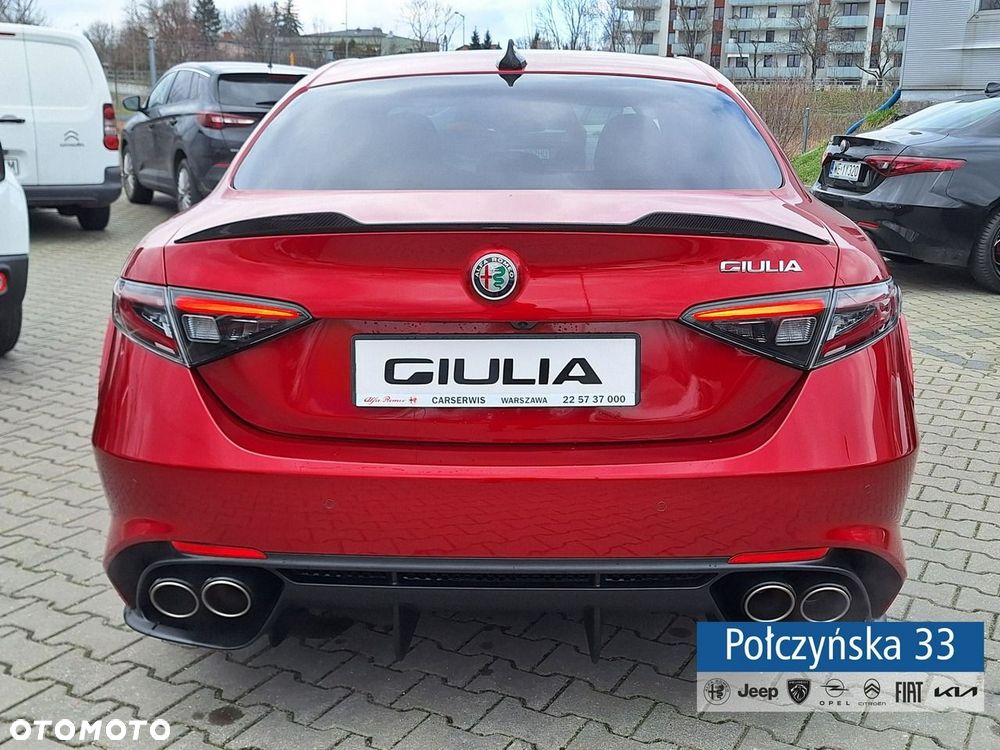 Alfa Romeo Giulia - 8