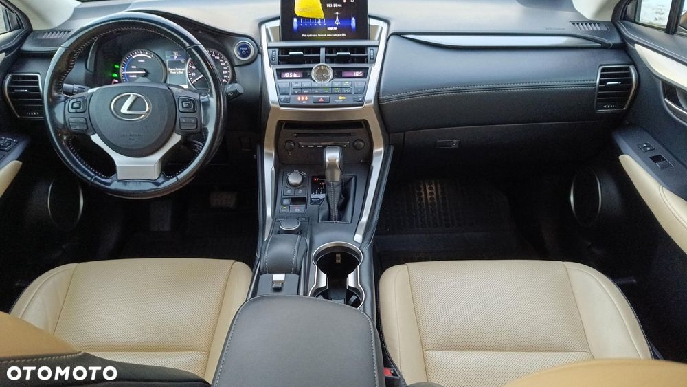 Lexus NX 300h Comfort AWD - 3