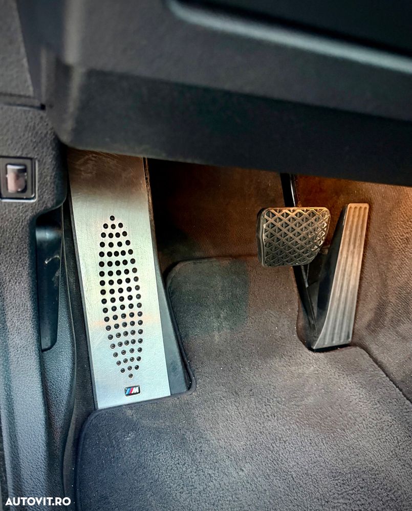 BMW Seria 5 520d Sport-Aut. - 27