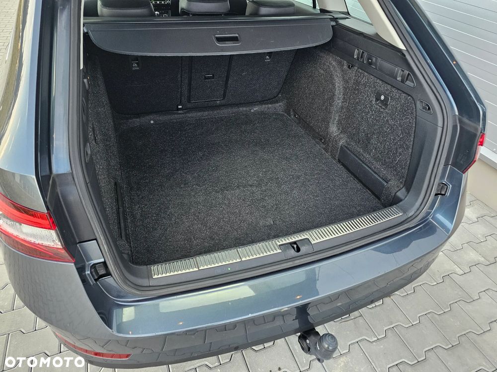 Skoda Superb 1.6 TDI DSG Style - 21
