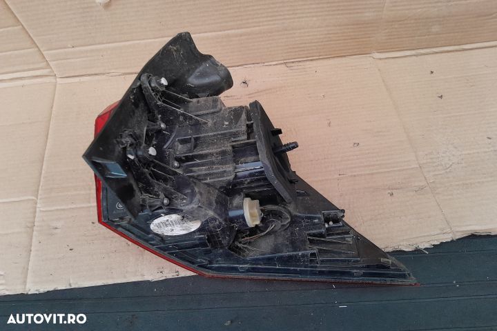 Lampa / Tripla stop dreapta pe aripa Volkswagen VW - 4