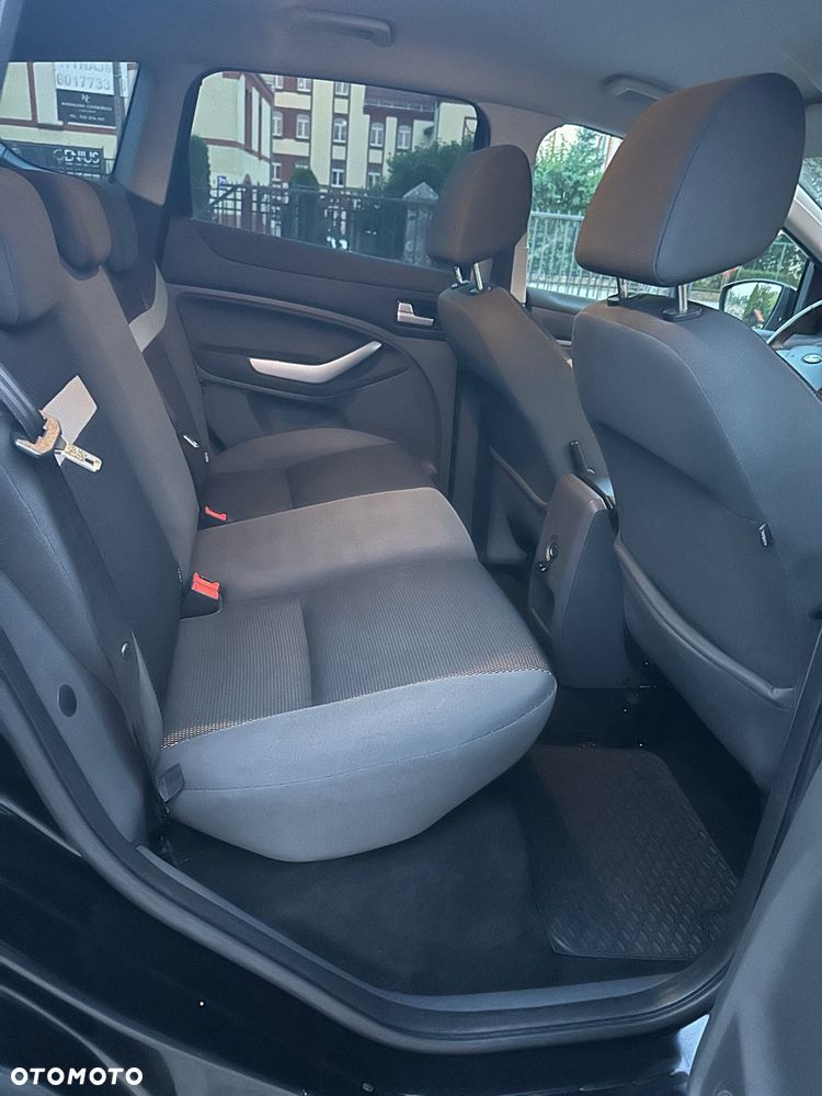 Ford Kuga 2.0 TDCi 4x4 Individual - 6