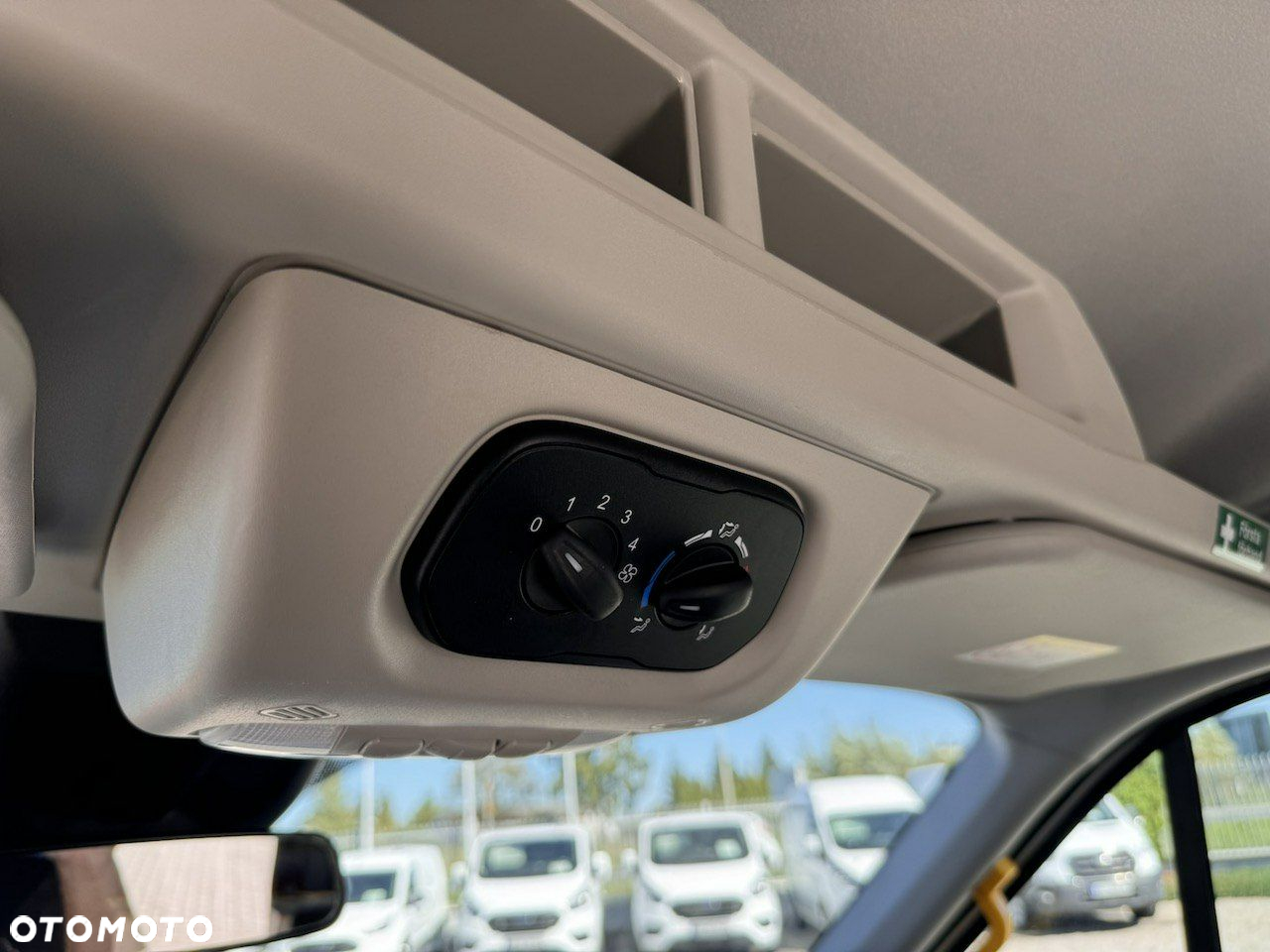 Ford Transit - 39