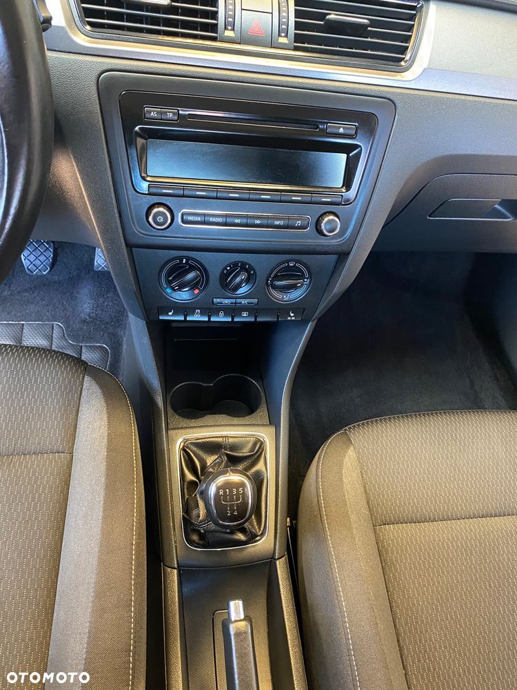 Skoda RAPID - 27