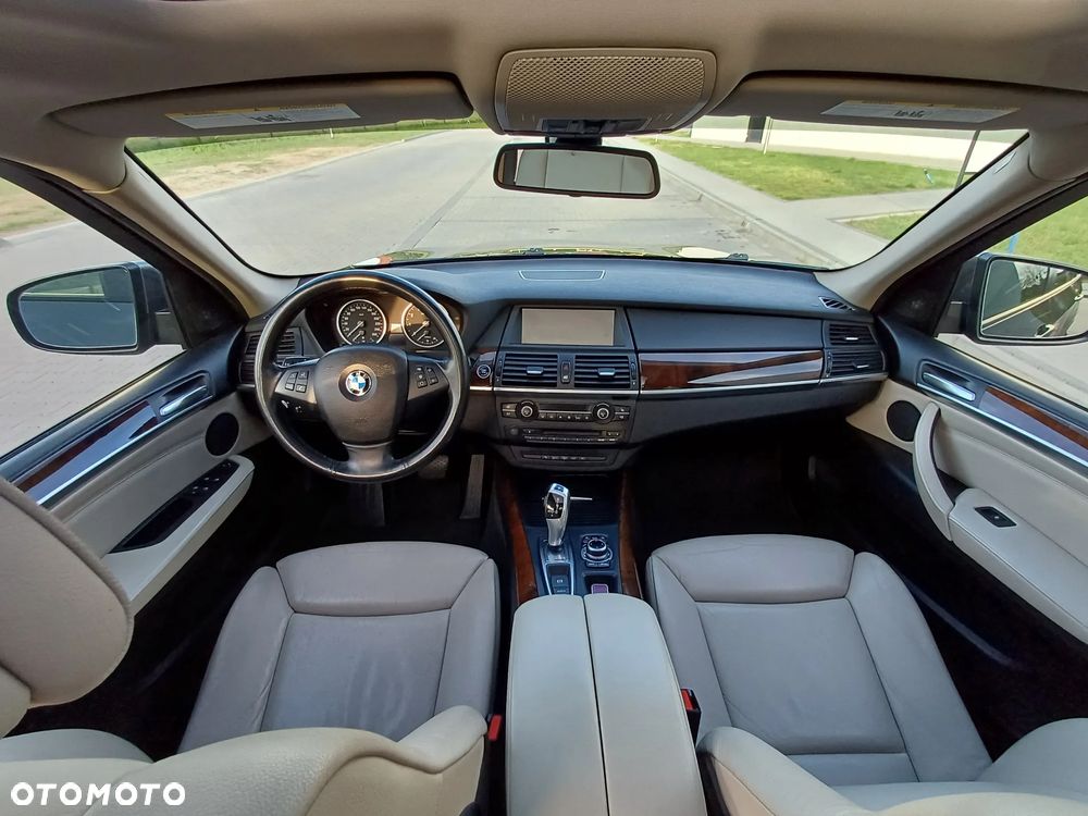 BMW X5 xDrive35i - 23