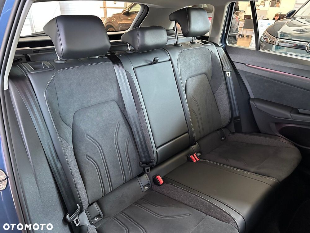 Volkswagen Golf - 16