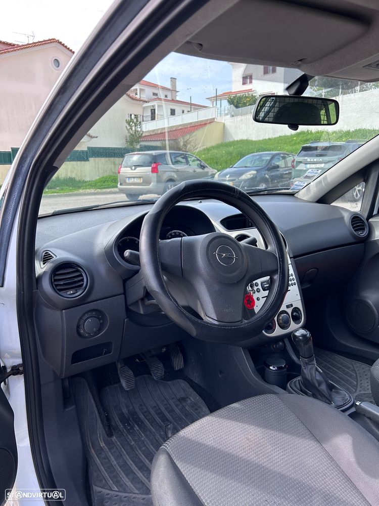 Opel Corsa 1.3 CDTI Enjoy EcoFLEX - 17