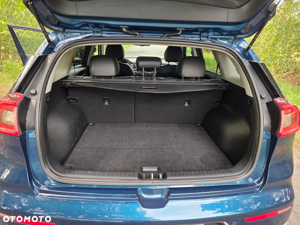 Kia Niro 1.6 GDI Hybrid L Business Line - 35