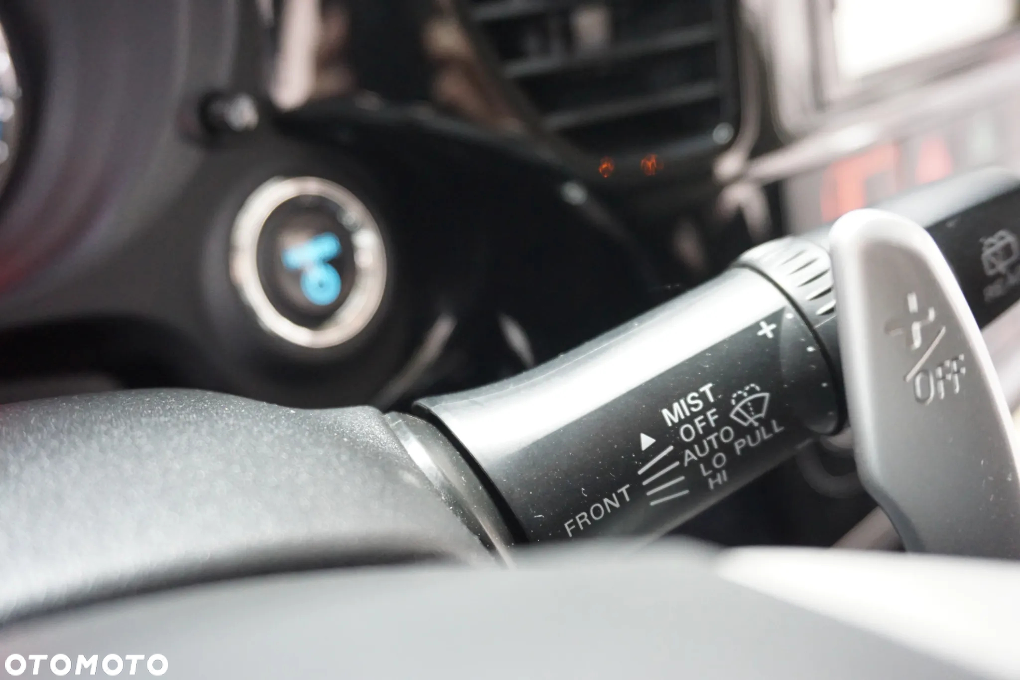 Mitsubishi Outlander 2.0 4WD Plug-In Hybrid Plus - 38