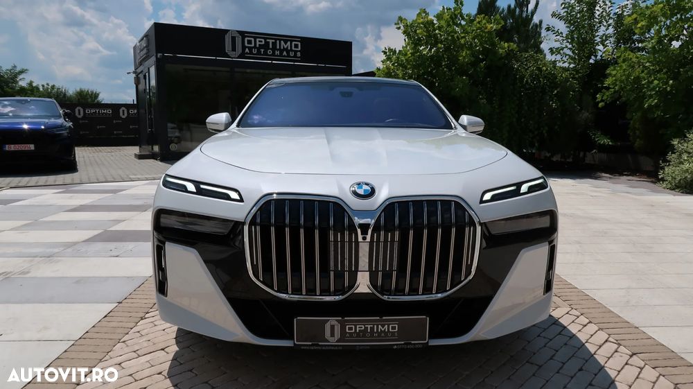 BMW Seria 7 740d xDrive MHEV - 2