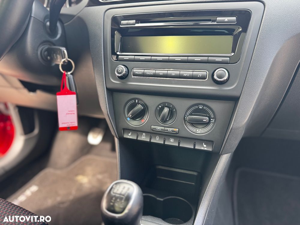 Skoda RAPID 1.2 TSI Elegance - 13