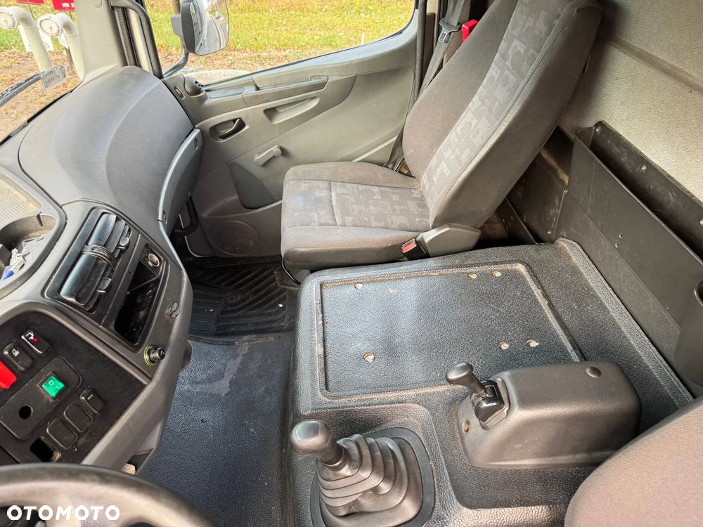 Mercedes-Benz ATEGO - 14