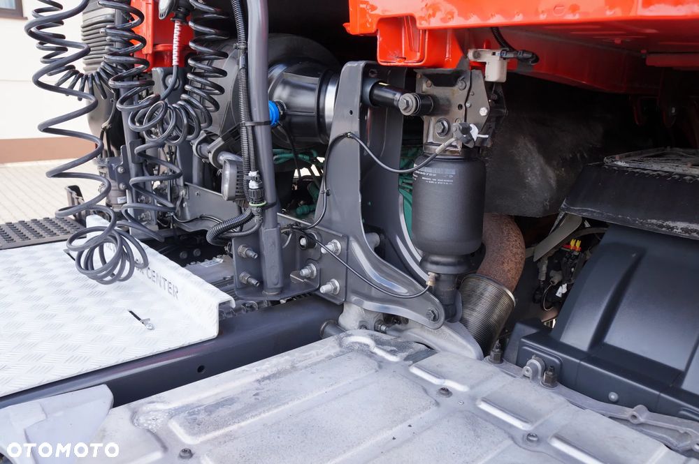 Volvo FH 4 EURO 6 GLOBETROTTER PRZEBIEG 161 TYS KM ZŁOTY KONTRAKT - 8