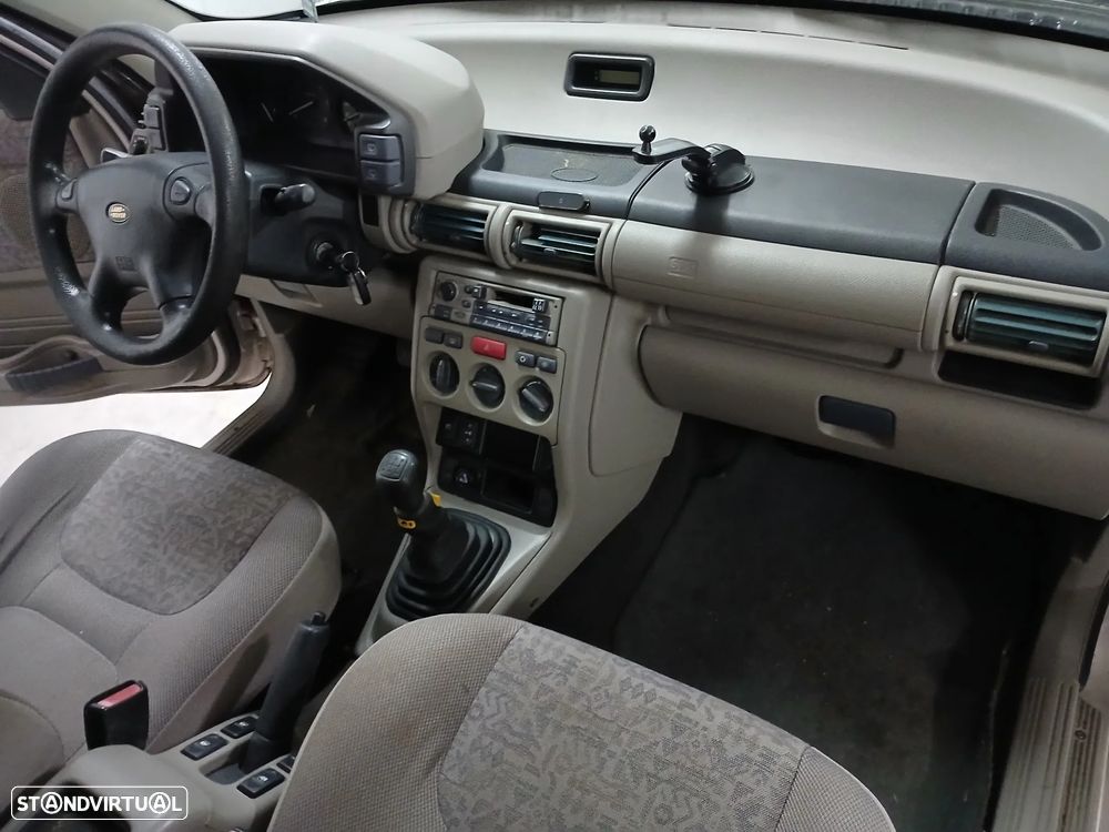 Land Rover Freelander 2.0 Td4 - 10