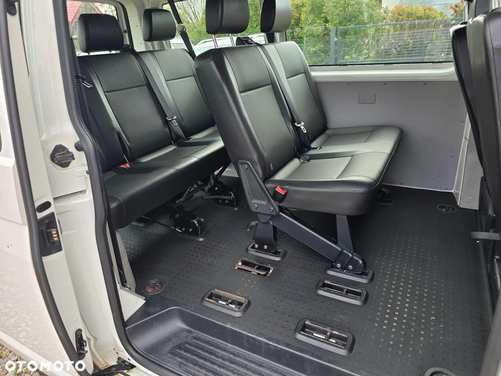 Volkswagen Transporter T6 DSG Lang - 10