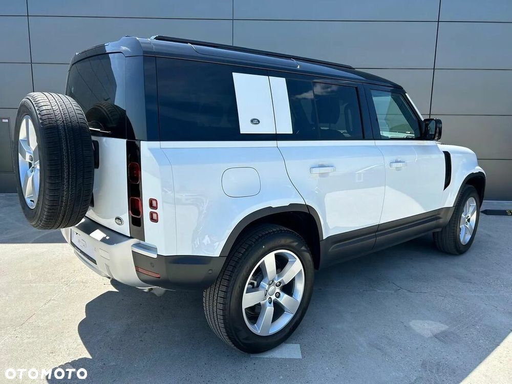 Land Rover Defender - 4