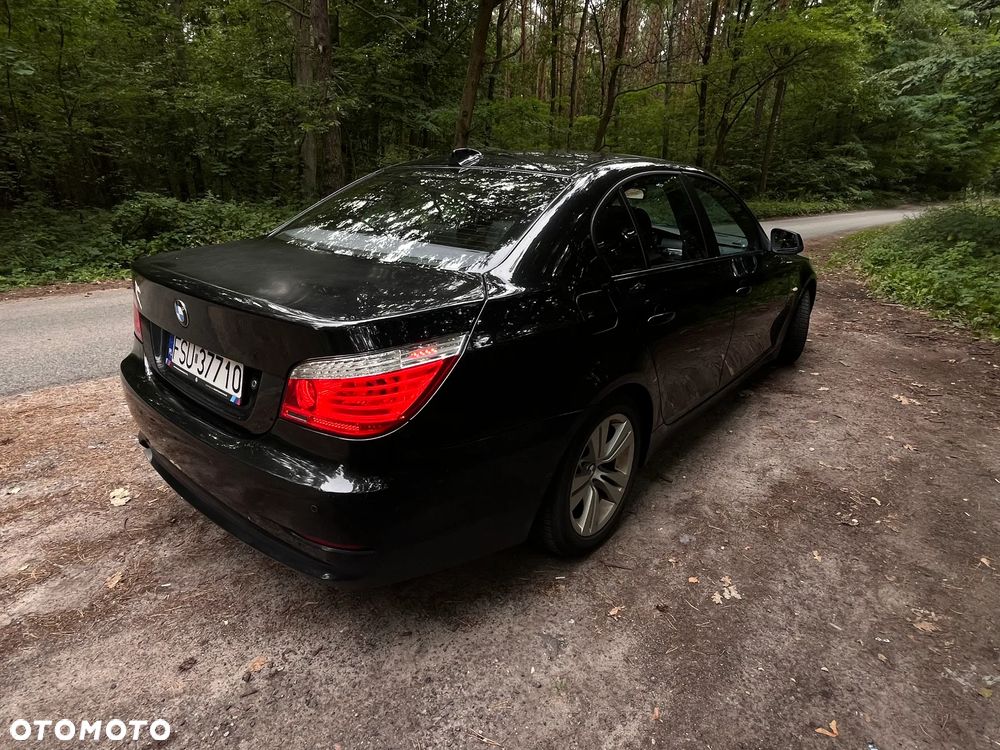 BMW Seria 5 520d Edition Exclusive - 7