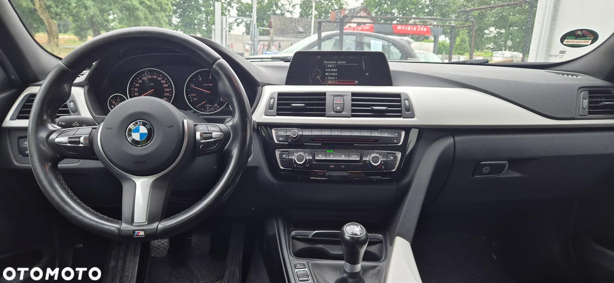 BMW Seria 3 320d Sport Line - 10