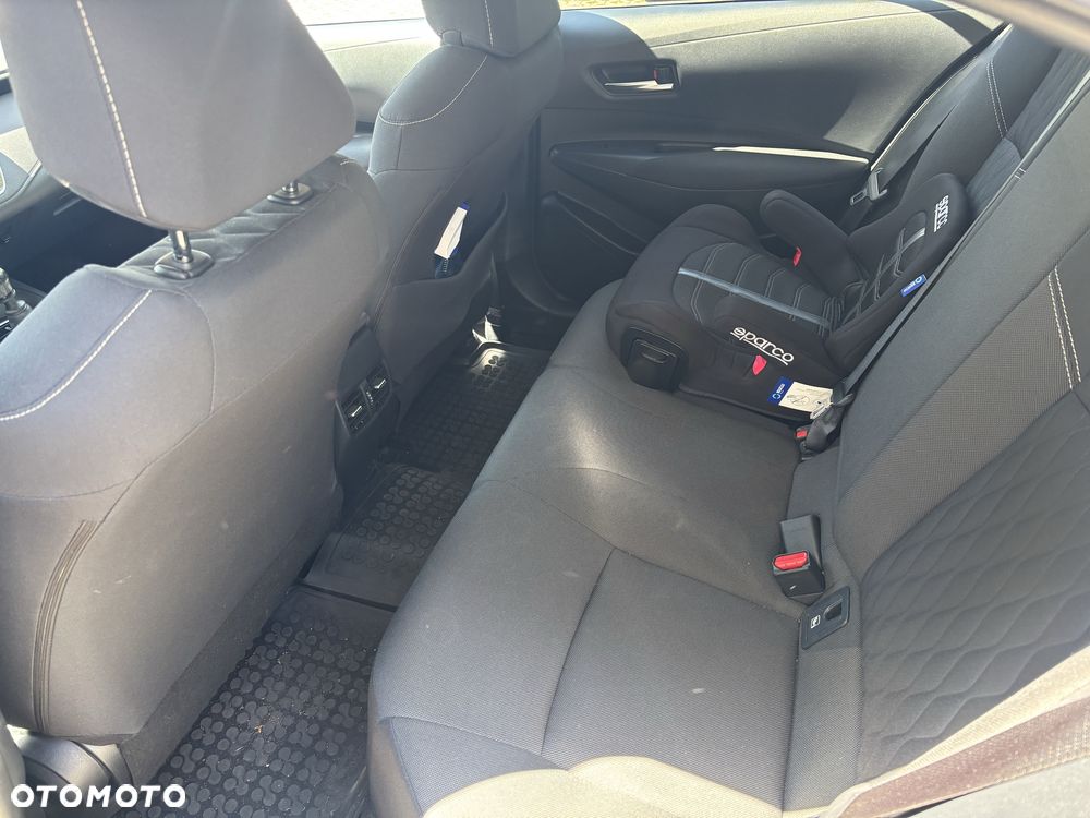Toyota Corolla - 6