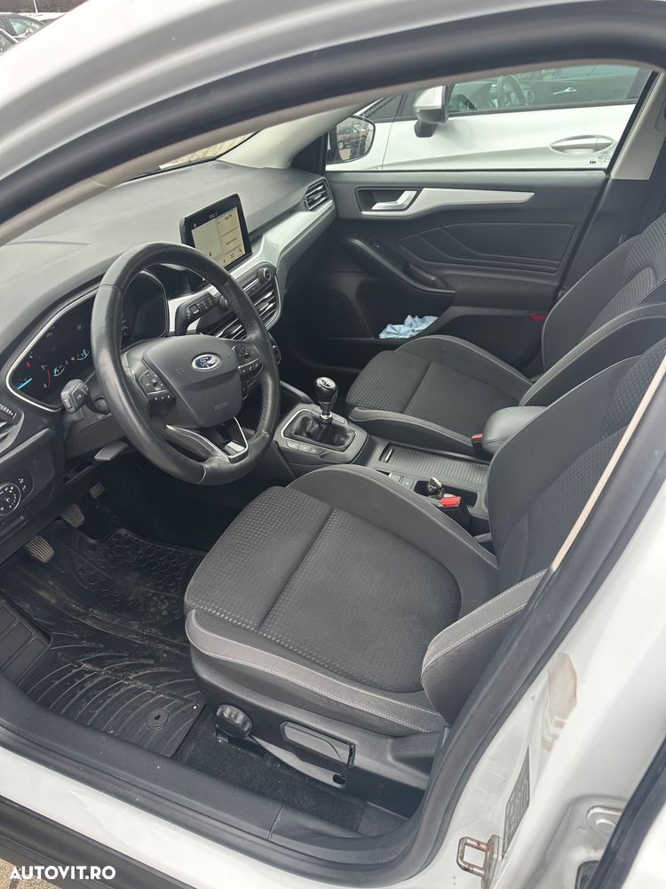 Ford Focus 1.5 EcoBlue Start-Stopp-System COOL&CONNECT - 16